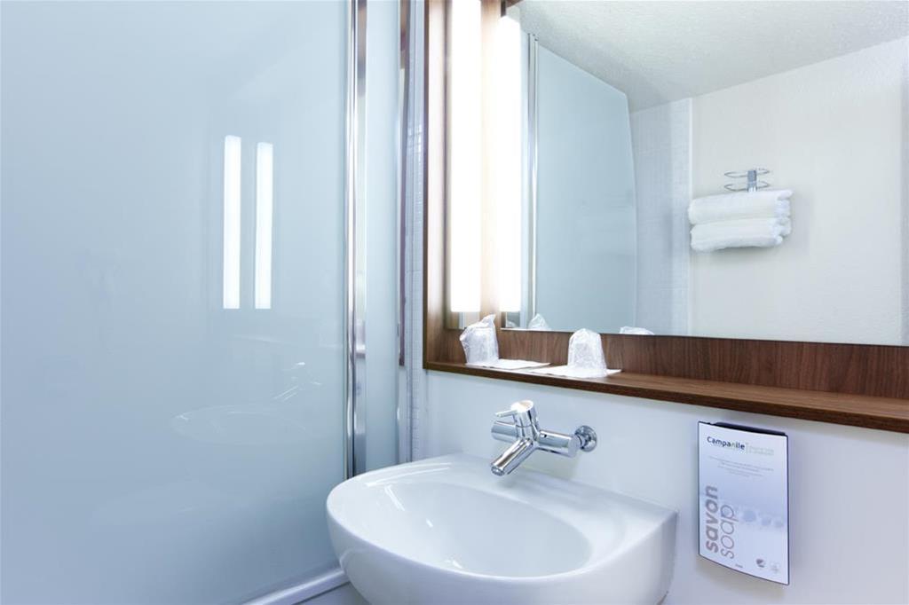Campanile Saint-Quentin-En-Yvelines Hotel Montigny-le-Bretonneux Phòng bức ảnh