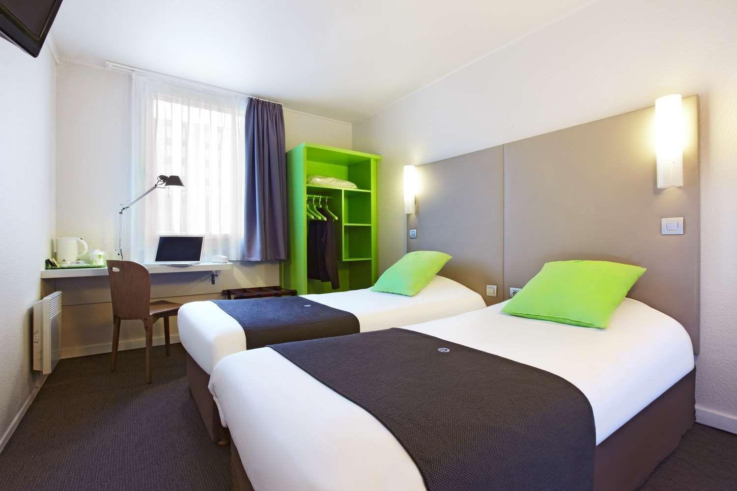 Campanile Saint-Quentin-En-Yvelines Hotel Montigny-le-Bretonneux Ngoại thất bức ảnh