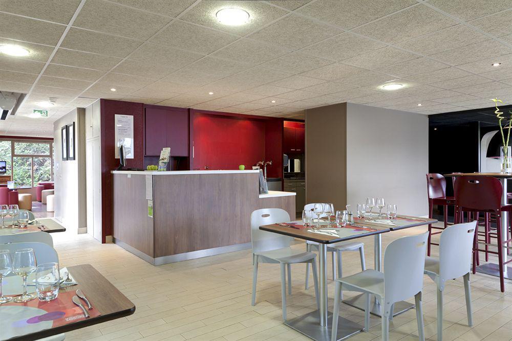 Campanile Saint-Quentin-En-Yvelines Hotel Montigny-le-Bretonneux Ngoại thất bức ảnh